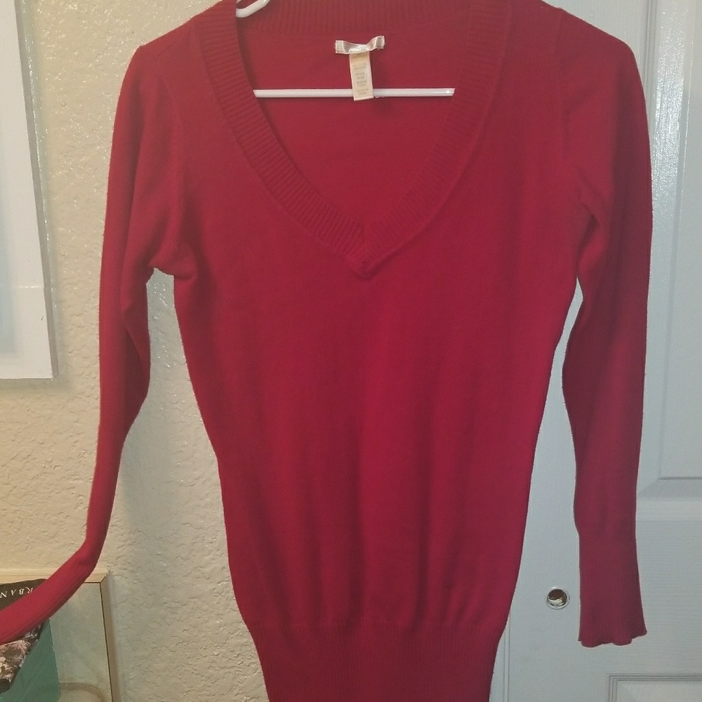 v neck sweater